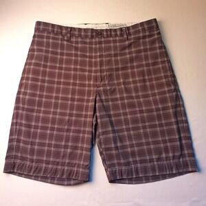 Men's Greg Norman Golf Shorts Size 34 Grey Plaid 9.5" Inseam Active Stretch